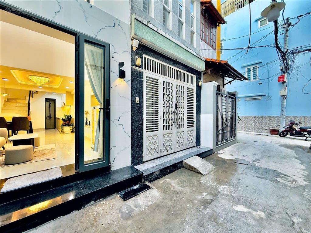 Nhà 4 tầng hẻm xe hơi đường nguyễn kiệm phường đức nhuận (phường 4, phú nhuận) chỉ 6.55 tỷ