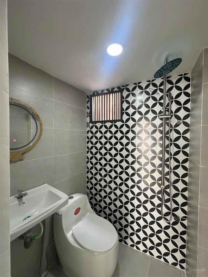 Nhà 3 tầng phan xích long gần sân bay tân sơn nhất giá 5,3 tỷ tl