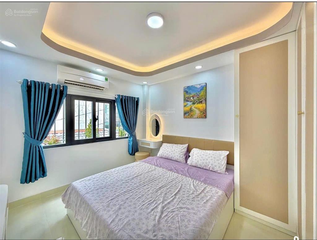 Nhà 3 tầng phan xích long gần sân bay tân sơn nhất giá 5,3 tỷ tl