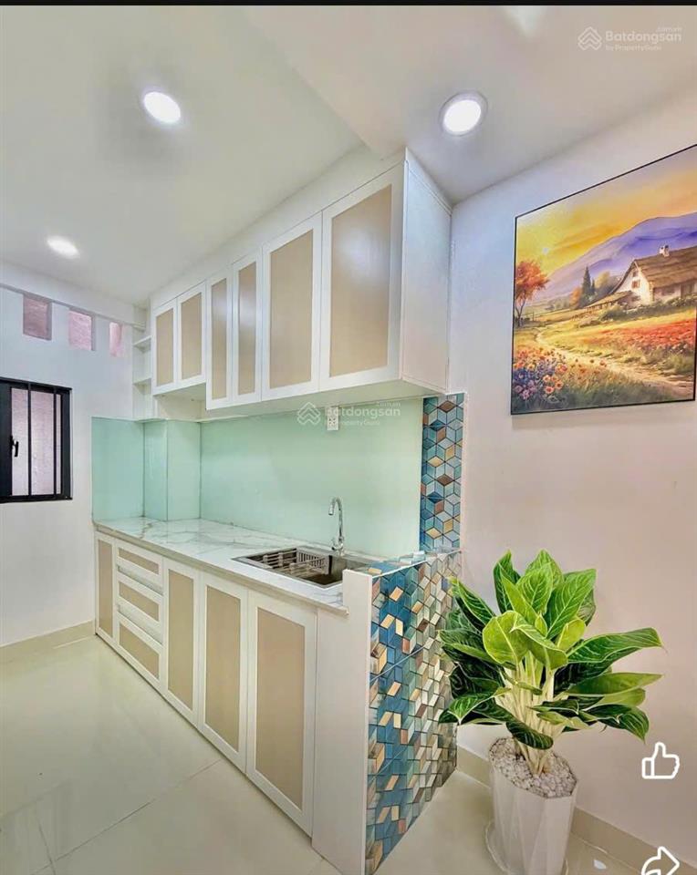 Nhà 3 tầng phan xích long gần sân bay tân sơn nhất giá 5,3 tỷ tl
