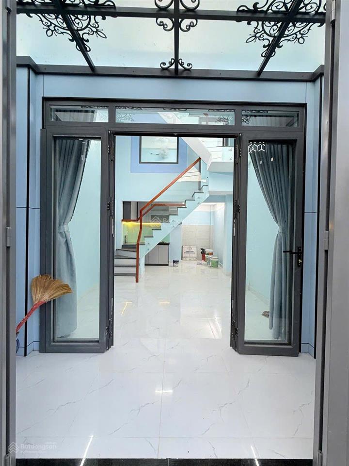 Bán nhà mặt tiền chợ bình triệu, p. hiệp bình, tp. hồ chí minh. đối diện nhà thờ