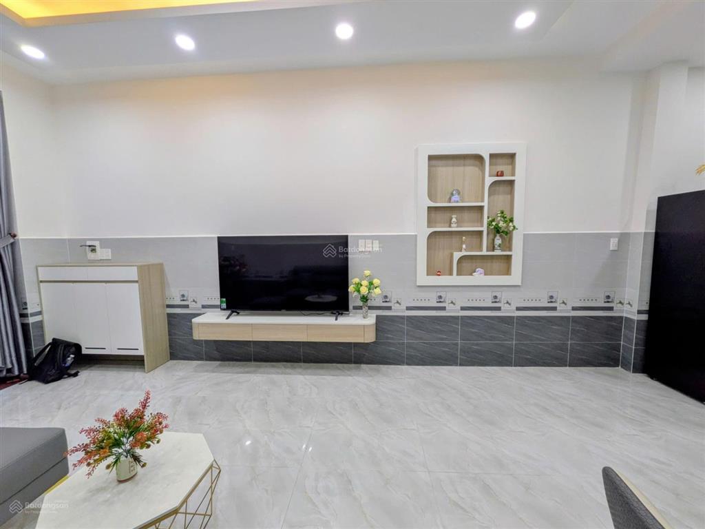 Nhà mặt tiền hẻm  gò vấp  4,3m x 12m  3pn  full nội thất  7,9 tỷ