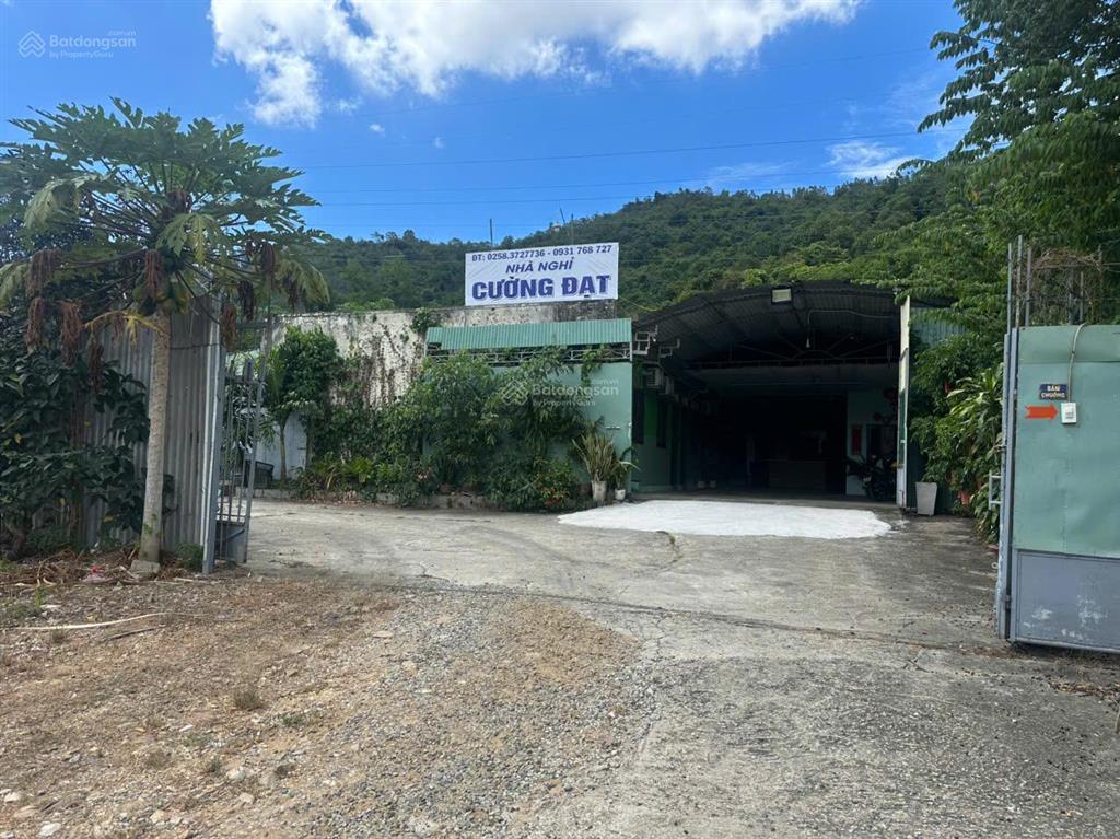 Bán đất có nhà mặt tiền quốc lộ 1a vĩnh phương, sân rộng, gần ngay kcn đắc lộc