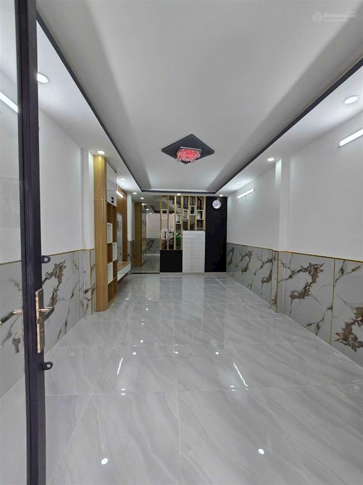 Bán nhà mới hxh 6m 272/gò xoài. bhha  bình tân, 4m x 16m, 1 trệt, 1 lầu, gần aeon tân phú