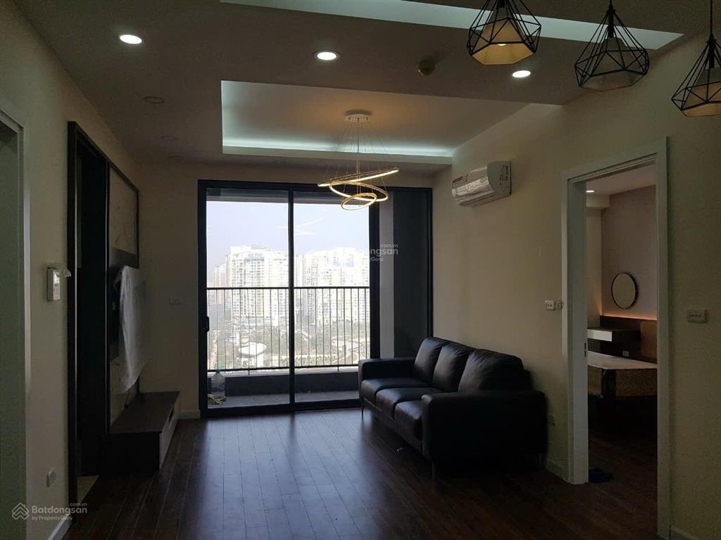 Cho thuê căn 2pn  87 m2 chung cư vinata 289 khuất duy tiến   0984 272 ***.