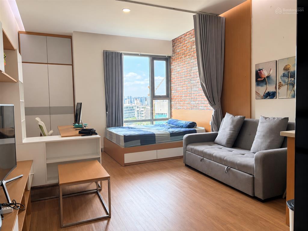 Cho thuê căn hộ studio  35m2  golden king  trung tâm phú mỹ hưng, quận 7