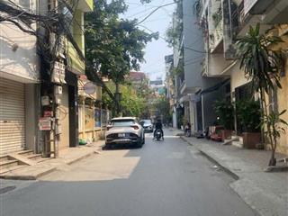 Nhà long biên, mới toanh, 48m2 thang máy, chỉ hơn 8tỷ