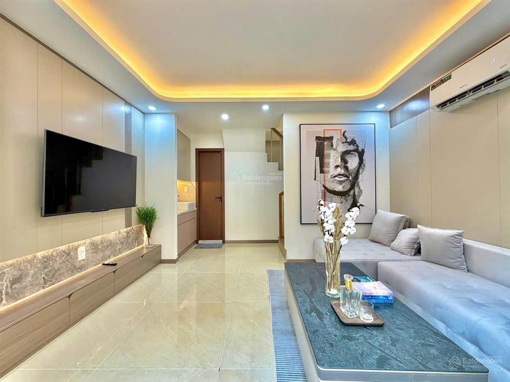 Nhà đẹp quận 3, 5 tầng full nội thất, giá 5.9 tỷ