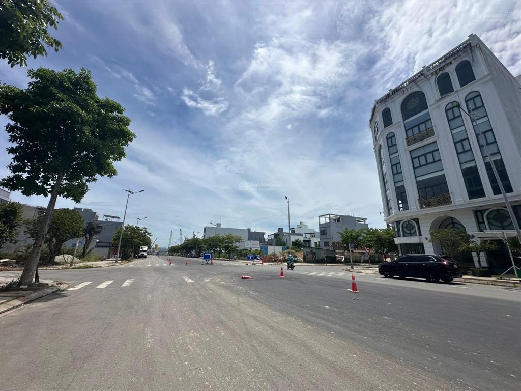 Cần bán nhanh cặp đất đ. 29/3 siêu đắc địa