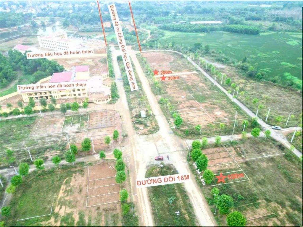 Gia đình cần tiền bán gấp lô đường đôi 100m  khu tái định cư đại học quốc gia, giá làm việc nhanh