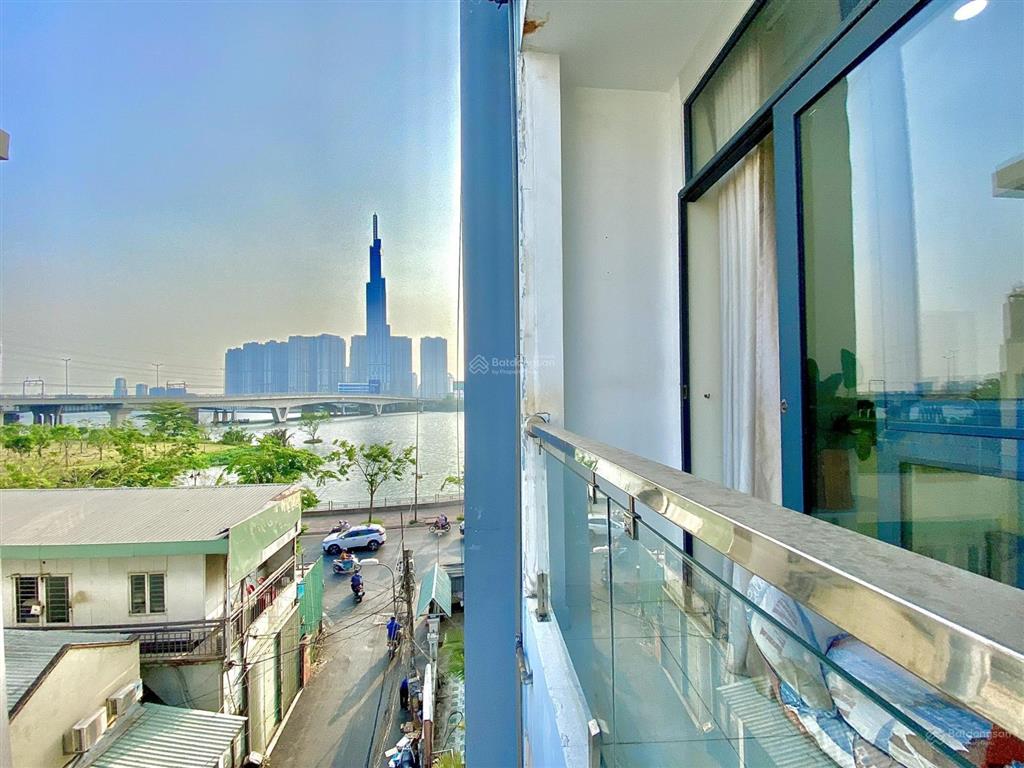 Cho thuê phòng ban công full nội thất siêu thoáng ngay trần não, cầu sài gòn, quận 2, giá tốt