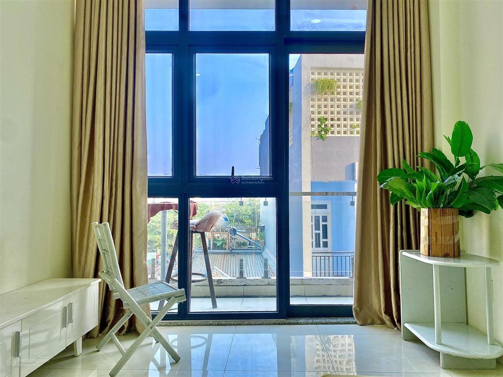 Cho thuê phòng ban công full nội thất siêu thoáng ngay trần não, cầu sài gòn, quận 2, giá tốt