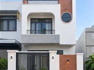 Nhà chính chủ, mới xây, chưa qua đầu tư, cần bán