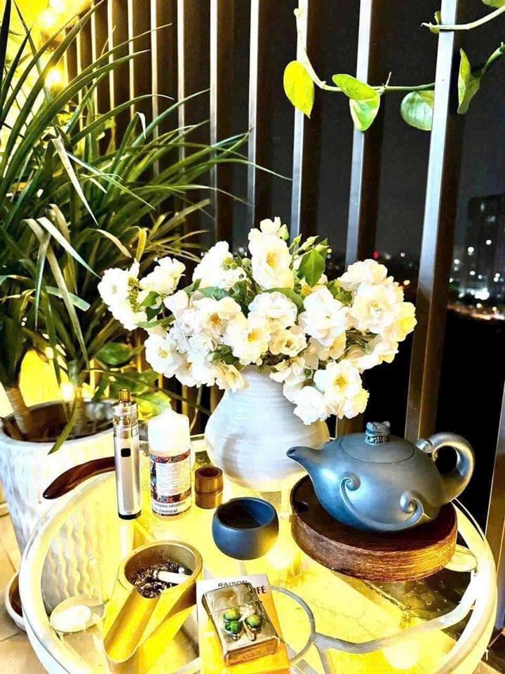 Chính chủ cần bán gấp căn 2 phòng ngủ dt 65m2 tk 2 phòng ngủ 2vs 2 ban công nhà ở full đồ có sổ