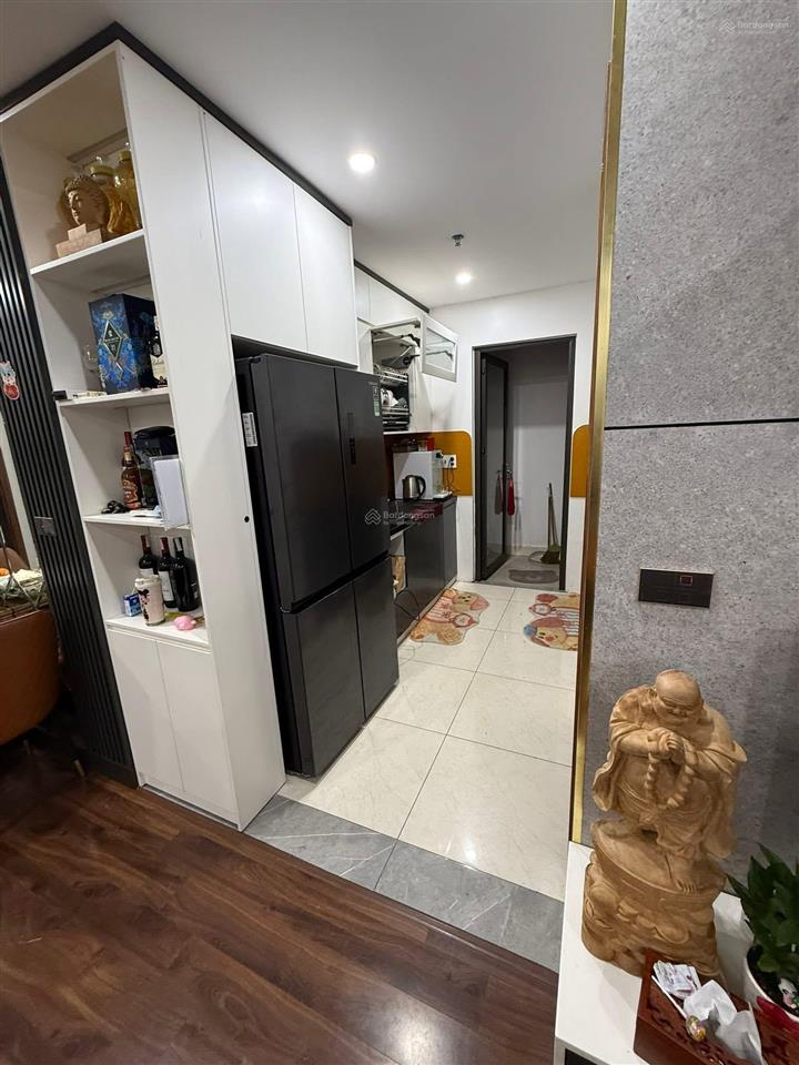 Chính chủ cần bán căn 2 ngủ khu tecco diamond nhà ở full đồ có sổ. a c quan tâm ib e. 0973 767 ***