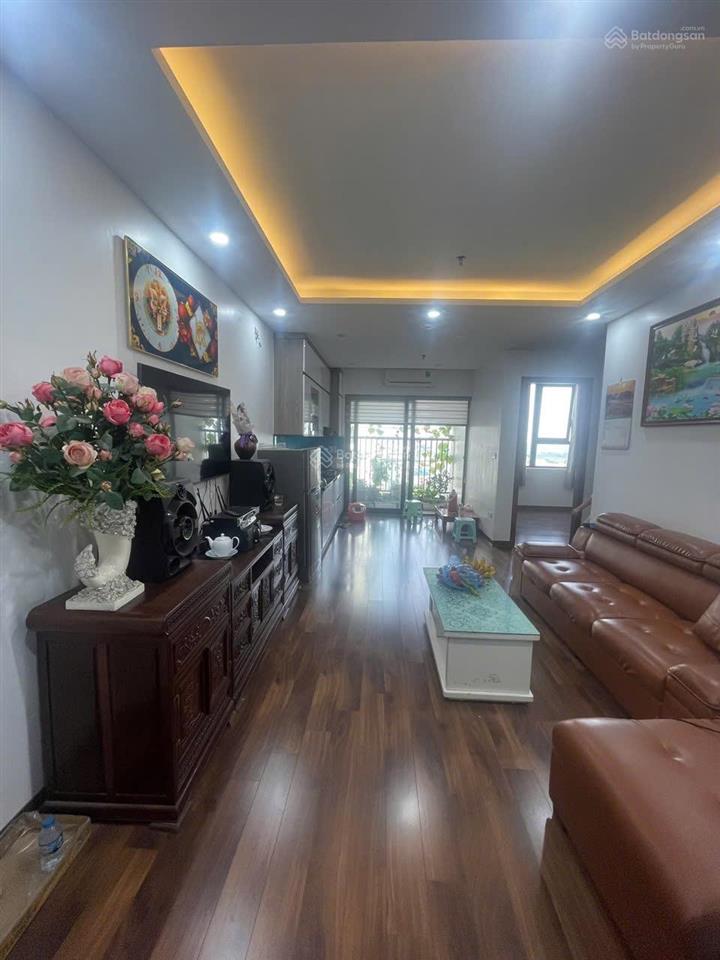 Chính chủ cần bán gấp căn 2 ngủ 65m2 giá 4tỉ 9 bao sổ .nhà đầy đủ đồ .a c quan tâm ib e