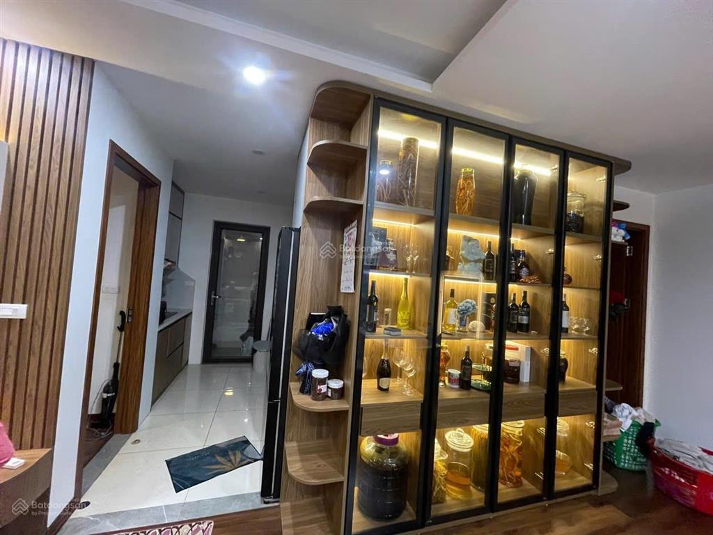 Chính chủ cần bán căn 2 ngủ dt 71m2 giá 5tỉ350 nhad ở có sổ full đồ