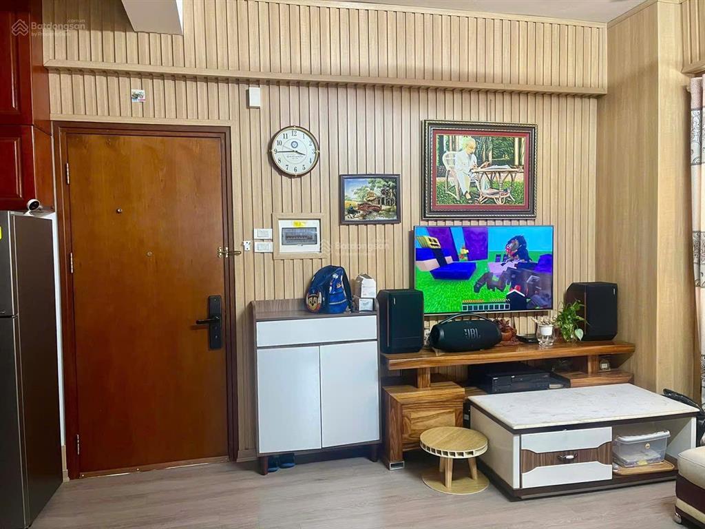 Chính chủ bán căn 2 ngủ kdt hồng hà nhà ở có sổ,full nội thất ac quan tâm ib e