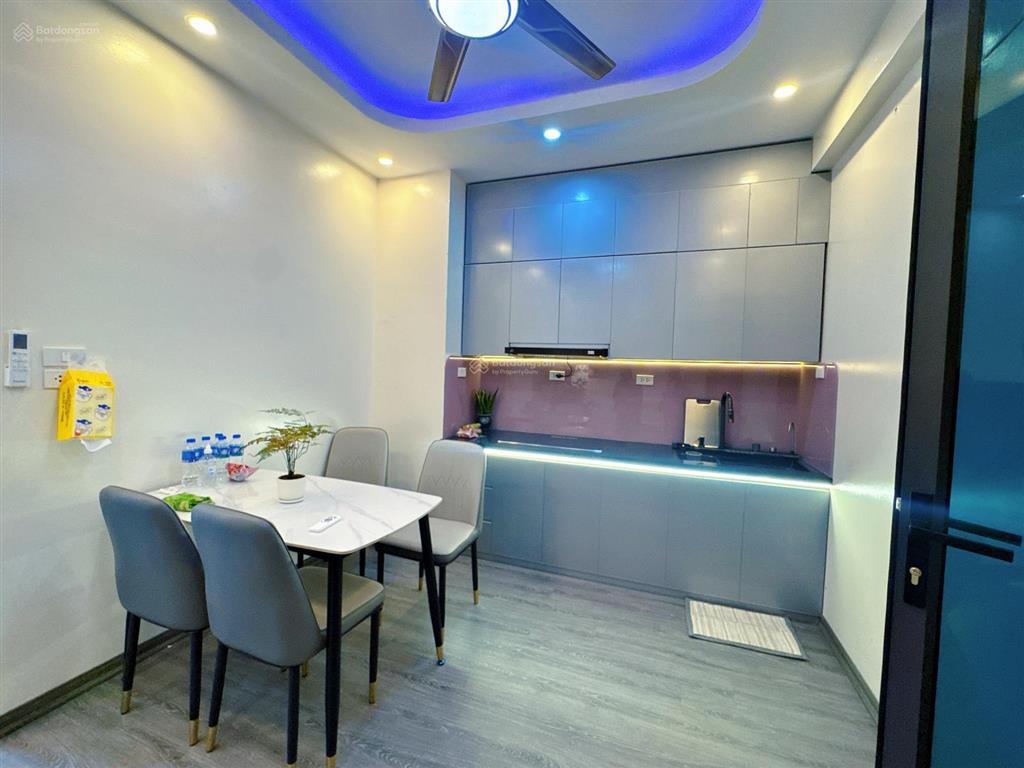 Chính chủ cần bán gấp căn 2 ngủ kđt hồng hà nhà ở có sổ full đồ