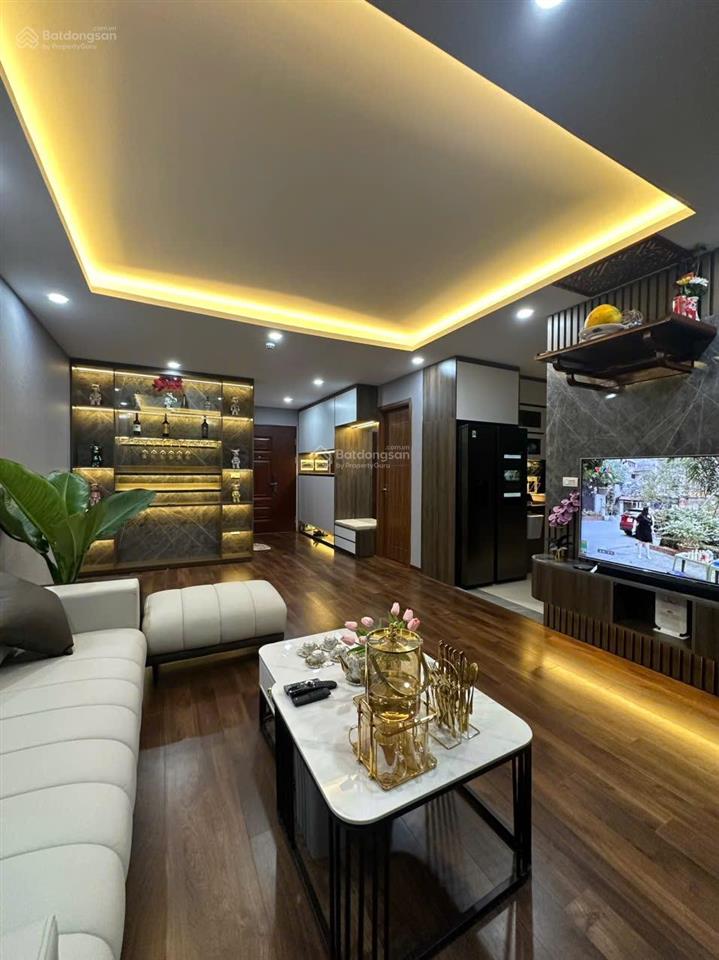 Gia đình cần bán căn 2 ngủ toà tecco diamond thanh trì. nhà ở tk 2 ngủ 2 vs 2 ban công cần bán