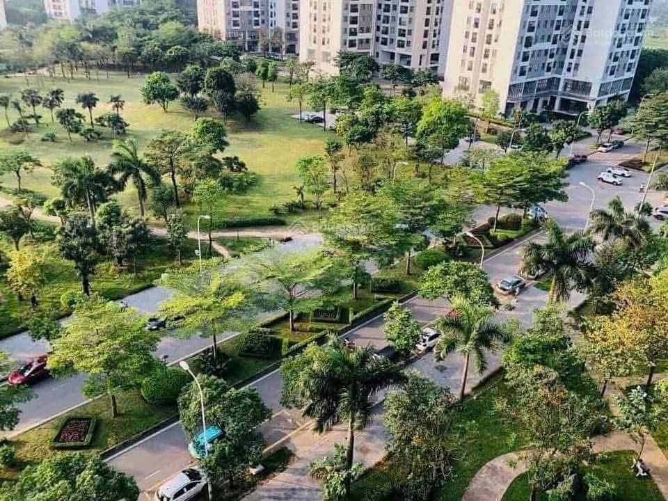 Cần bán gấp căn hộ hồng hà, nhà ở có sổ. chủ cần bán. a c quan tâm ib e. 0967 479 ***