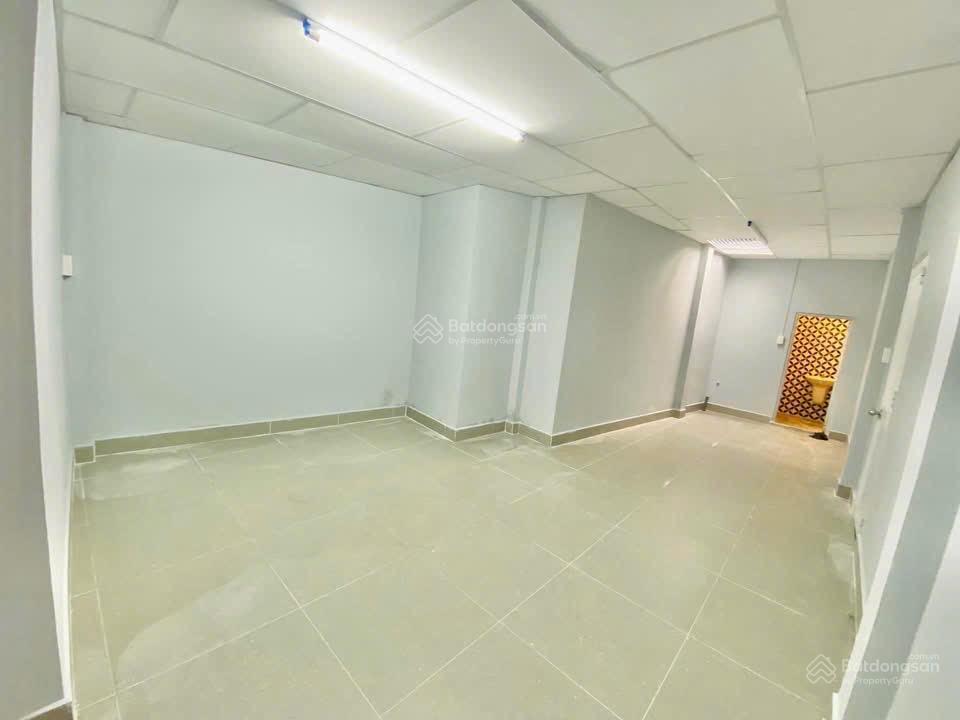 Cho thuê nhà  kho  xưởng may đông hưng thuận q12