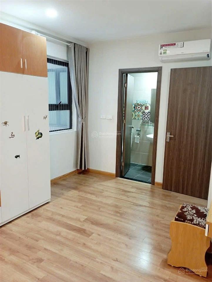 Bán gấp căn 2 phòng ngủ 70 m2 giá chỉ 3.9 tỷ