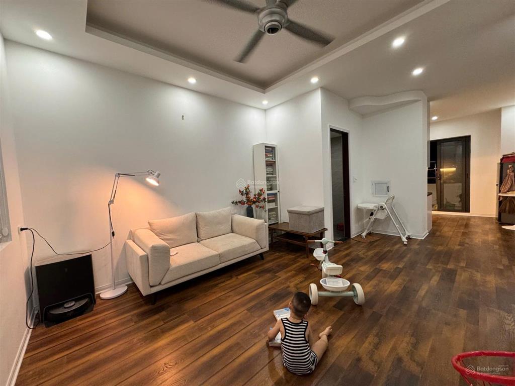 Mình chính chủ bán căn hộ kđt mới đại kim  định công, diện tích 120m², full nội thất, ở được ngay