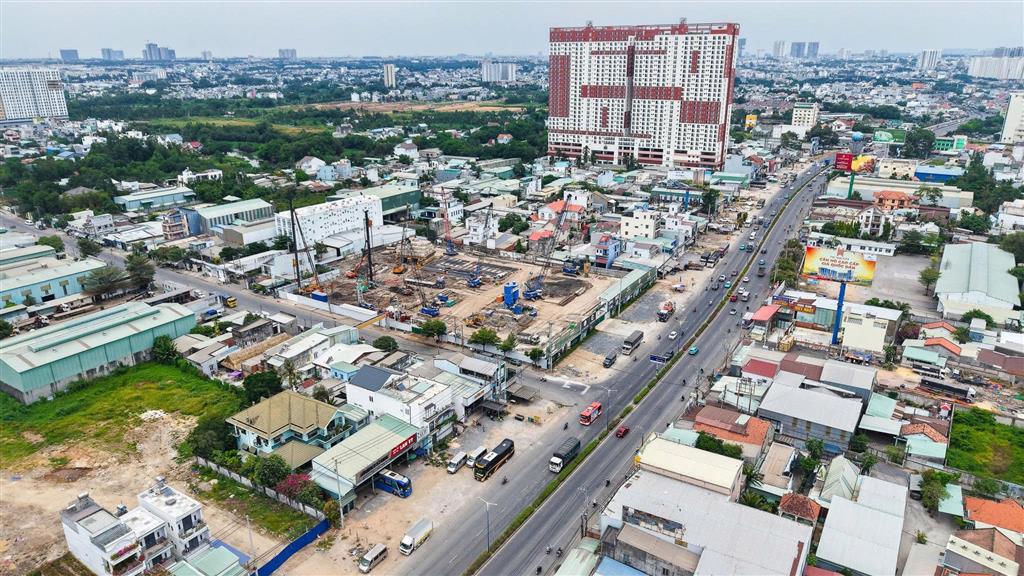 Căn hộ cao cấp mặt tiền Quốc Lộ 13 The Emerald Boulevard đang trở thành tâm điểm săn đón