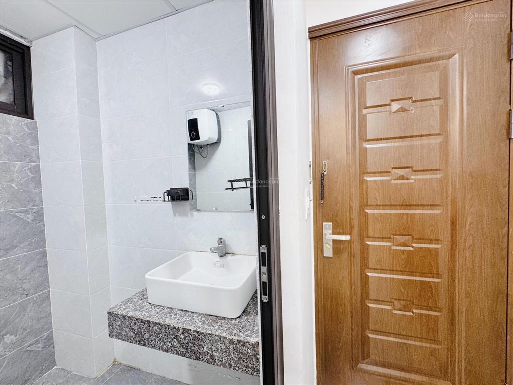 Cho thuê phòng trọ tại pháo đài láng, giá cực chất 7,5 triệu, 32m2, chính chủ
