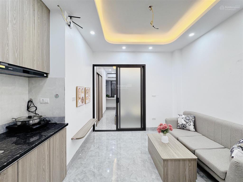 Cho thuê phòng trọ tại pháo đài láng, giá cực chất 7,5 triệu, 32m2, chính chủ