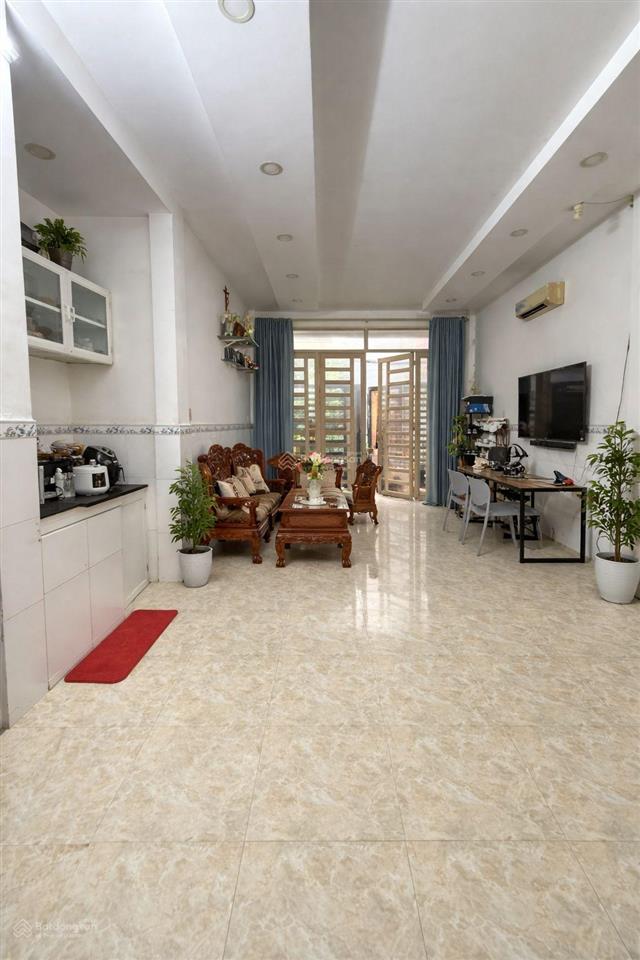Hẻm 4m thông thoáng lạc long quan sát chợ trần văn quang ngang 4,2m