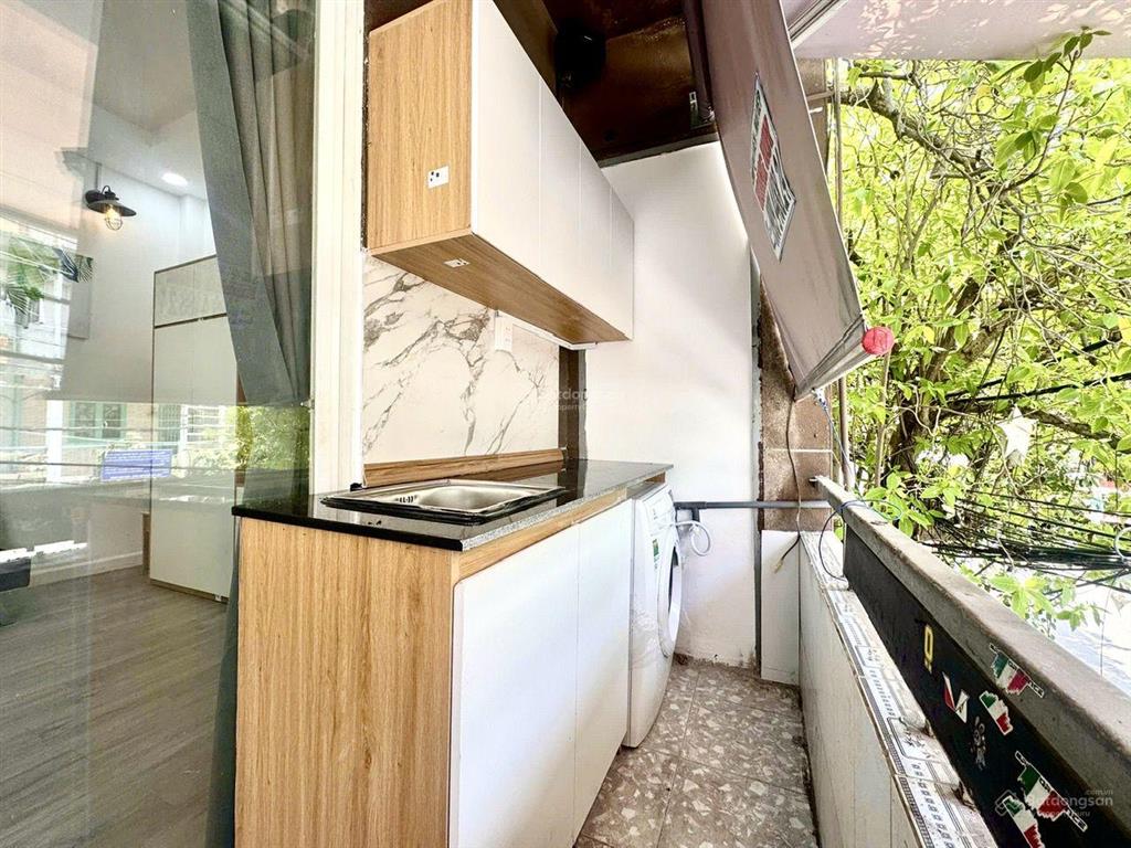 Phòng vip căn góc ngay cx bình thoi kế cv lãnh binh thang q 11 khu dân trí đường 10m