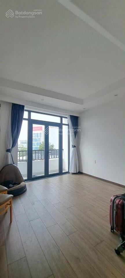 Sát big c thoại ngọc hầu kế nguyễn sơn hẻm thông ngang 5 dài 10 xây 6 tang btct nhà đẹp đón tết