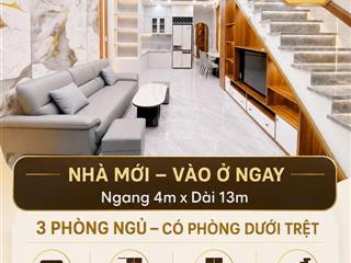 Lý thường kiệt  chợ tân bình nhà đẹp 2 tâng btct 3pn
hẻm thông thoáng gần chợ  đh bách khoa(bltk)