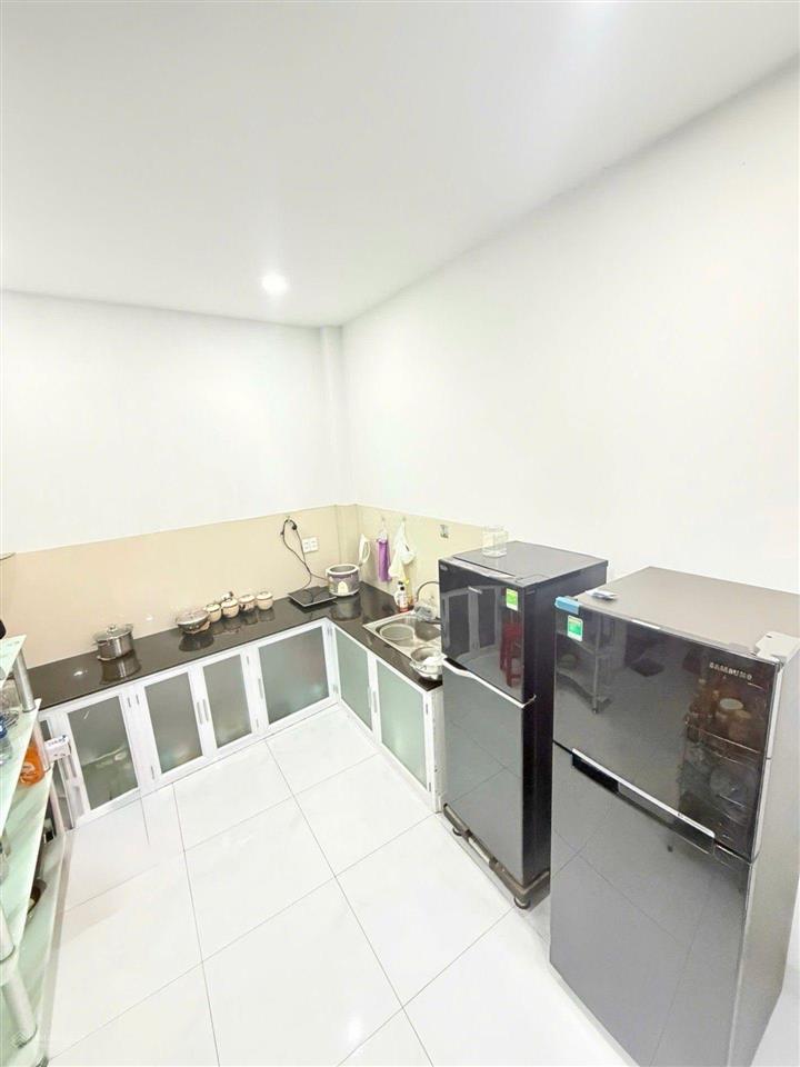 Chợ tân bình  lạc long quân (bllq)
ngang 4,4 dài 10