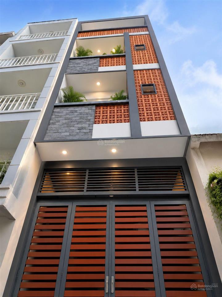 Chợ nguyễn tri phương  ngô quyền nhà đẹp 5 tầng btct với 3pn lớn