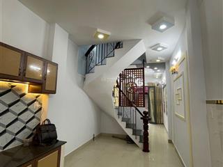 Vòng xoay lê đại hành q.11 nhà đẹp 3 tầng btct hẻm thông giáp chợ tân bình  đh bách khoa