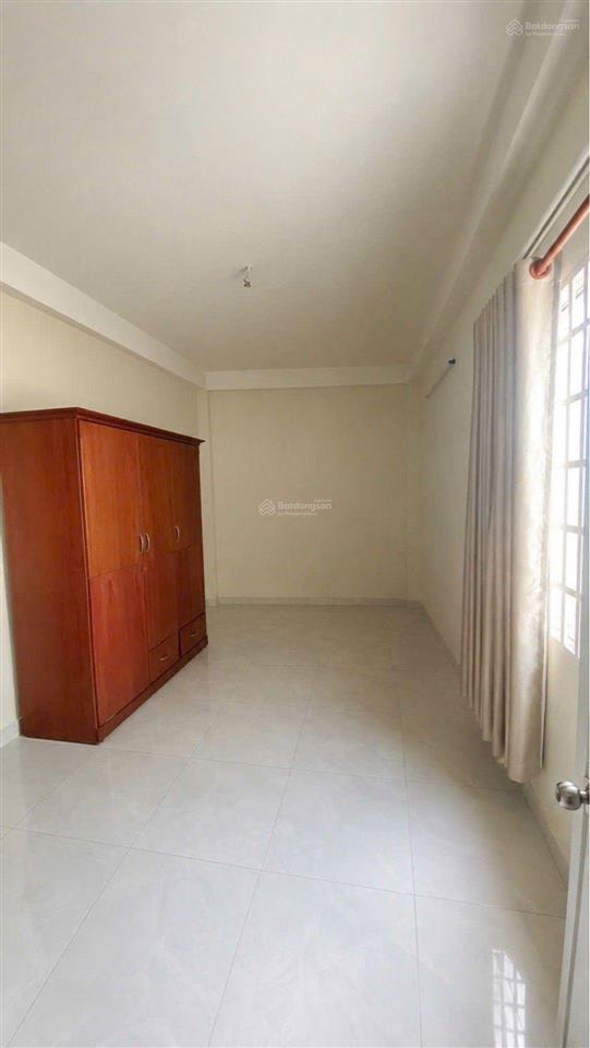 Thành thái  đh hoa sen nhà 4 tầng btct với 2pn sát mặt tiền đường