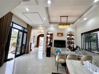 Biệt thự vườn 375m2 ngay ql13 full công năng, hiếm khu vực chủ xây dựng rất chỉnh chu, tặng full