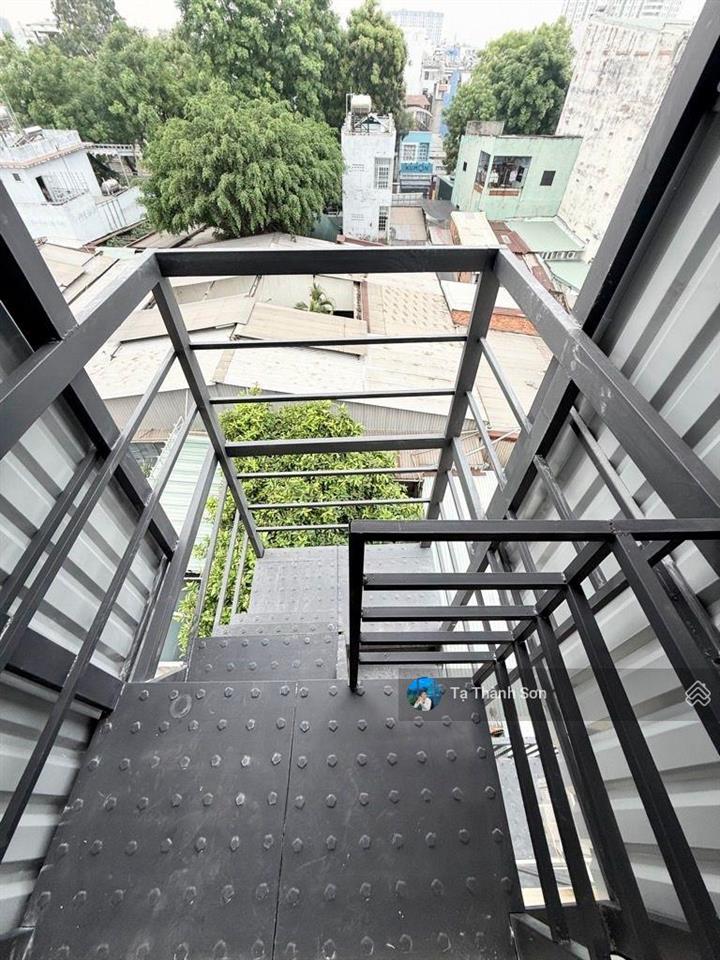 Toà chdv ngay đh hutech, sp kỹ thuật hcm 30phòng cho thuê 200tr/tháng, đầy đủ pccc,... 31,8tỷ tl