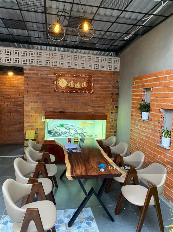 Đối diện hồ bơi 1000m2, được xây 600m2 sàn, 185m2 gần gigamall phạm văn đồng 26tỷ tl