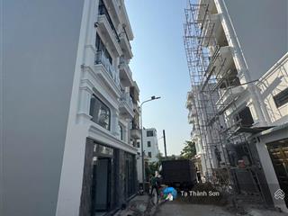 63m2 được xây 4 tầng, đất hai mặt hẻm xe hơi tránh, đường số trục thẳng phạm văn đồng 5.8tỷ