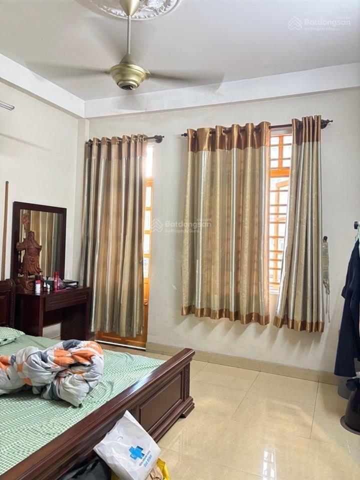 Đối diện chung cư garden ngô tất tốnhà 95m sổ nở hậu ngang 6m chủ gấp bán.