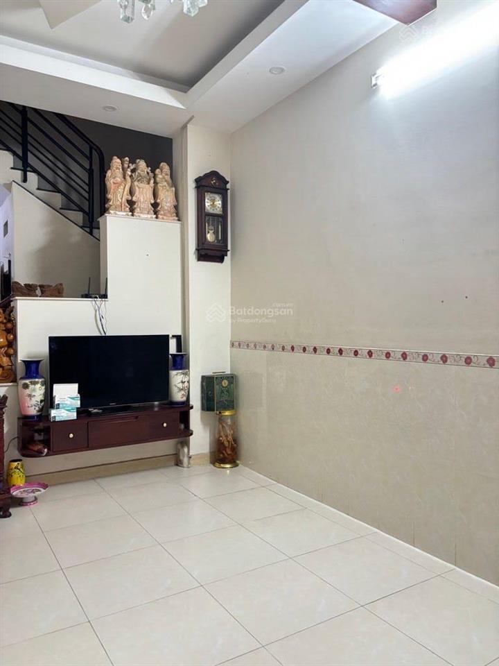 Đối diện chung cư garden ngô tất tốnhà 95m sổ nở hậu ngang 6m chủ gấp bán.