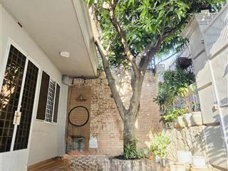 Hàng đ.ộ.c  ngang 9.5x 18m hẻm xe hơi tận cửakhu dân trí caogiáp bình thạnh gần sân bay.