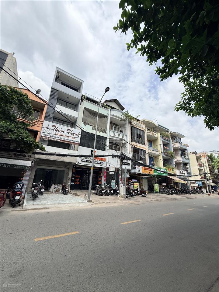 Bán nhà 410m2  hẻm 15m  chủ bán hơn 90 triệu/m2