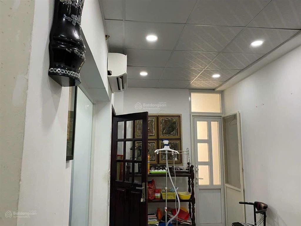 Dt 170m2 cn trên sổ hiện hữu 3 tầng đang cho thuê giá cực tốt