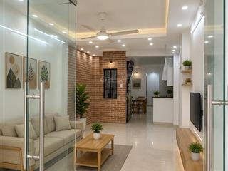 Nhà 2 tầng 80m2 gấp bán hẻm xe hơi thông nơ trang long, bình thạnh không gian rộng, đáng sống