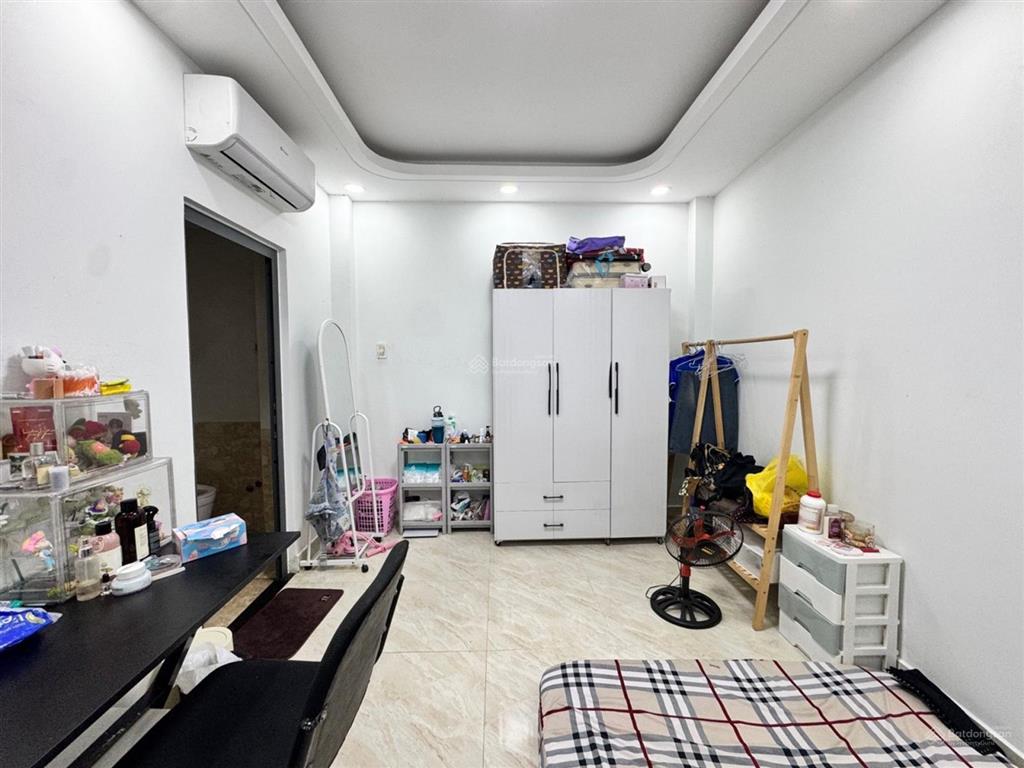 Bán nhà 60m x 4 tầng  ngõ thông ô tô  giá 8 tỷ  mới đẹp vô ở ngay
